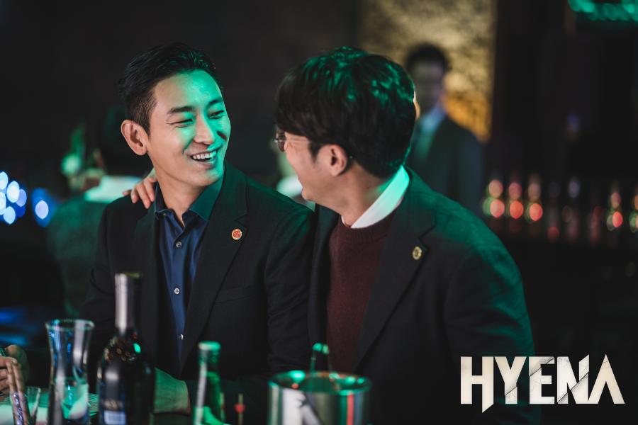 Hyena เกมกฎหมาย