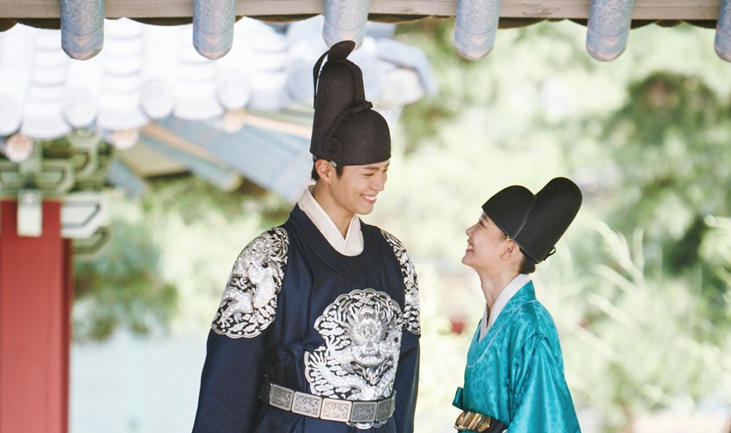 Love in the Moonlight รักเราพระจันทร์เป็นใจ