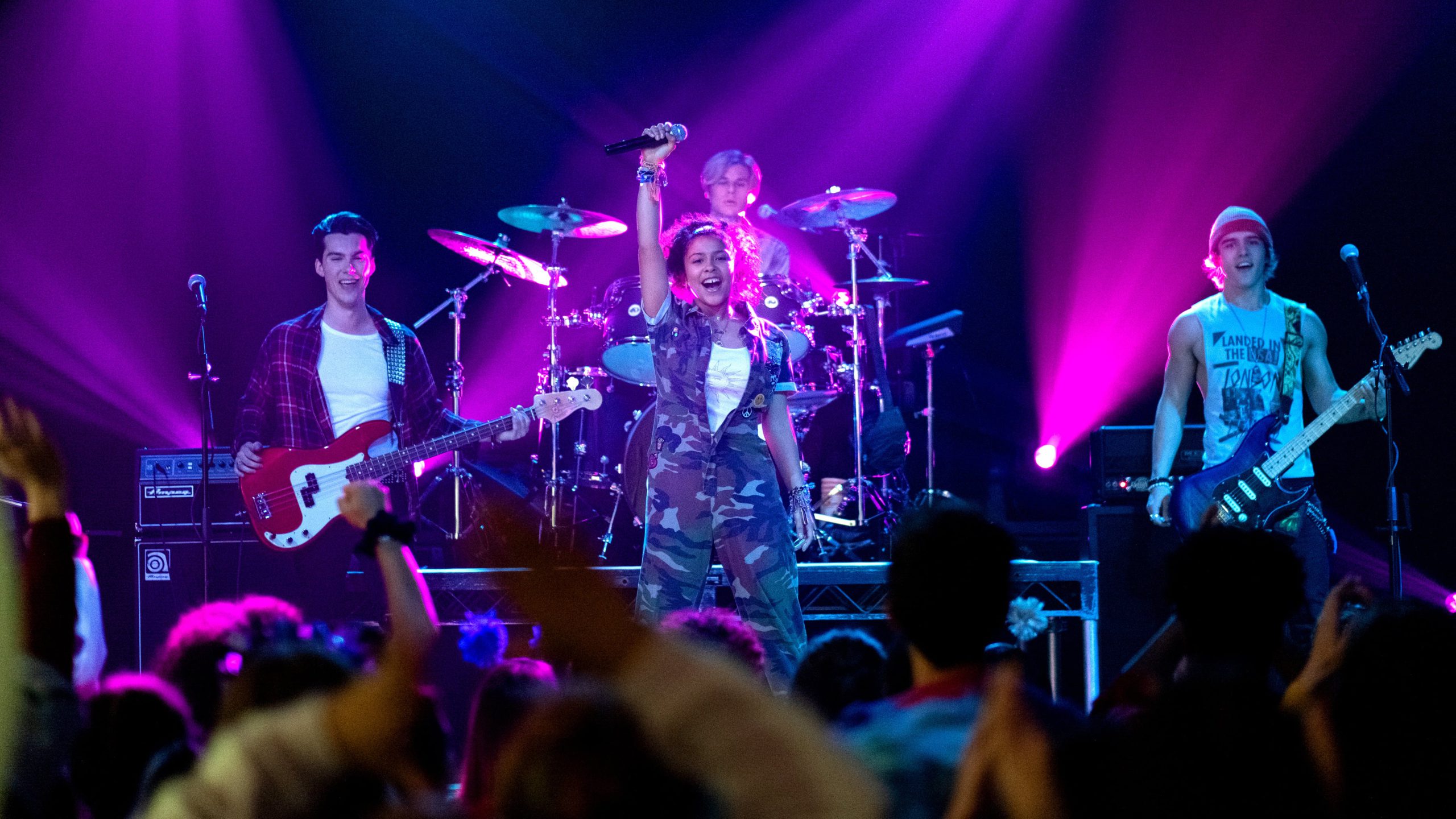 Julie and the Phantoms จูลี่และหนุ่มๆ แฟนทอมส์